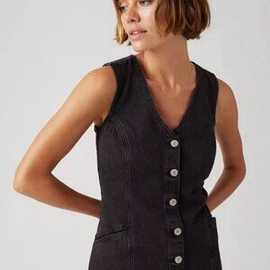 new with tags BLACK Denim Levi's Women's Vianna Vest Dress in Size MEDIUM